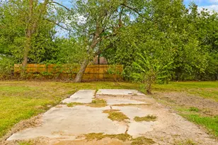 1011 S Church St, Paris, TX 75460 - Photo 1