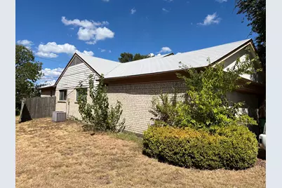 2100 Jessie Place, Edgecliff Village, TX 76134 - Photo 3