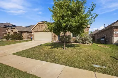 916 Evergreen Street, Princeton, TX 75407 - Photo 3
