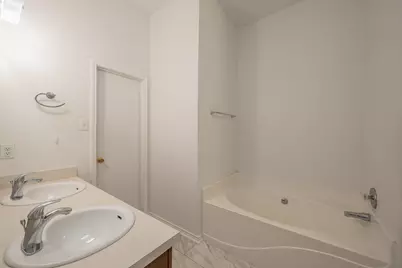 6833 Bluff View Drive, Watauga, TX 76137 - Photo 15