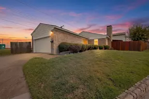 2228 Bunker Hill Dr, Carrollton, TX 75006 - Photo 1