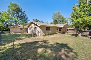 459 Anderson Ln, Fairfield, TX 75840 - Photo 35