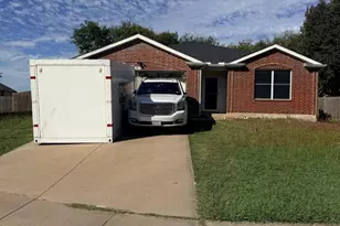 1901 Citadel Dr, Glenn Heights, TX 75154 - Photo 1