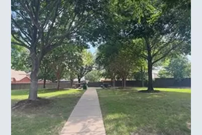 8745 Manhattan Avenue, Plano, TX 75024 - Photo 29