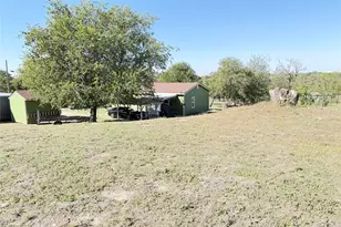 547 E Hill St, Hamilton, TX 76531 - Photo 7