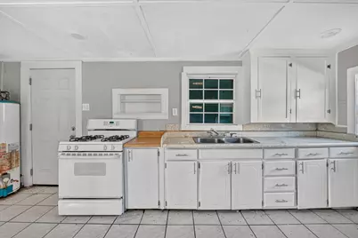 2405 Roosevelt Avenue, Fort Worth, TX 76164 - Photo 13
