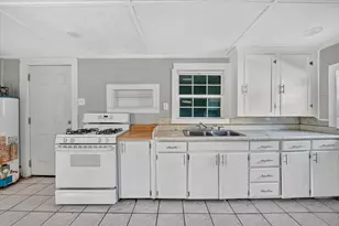 2405 Roosevelt Ave, Fort Worth, TX 76164 - Photo 13