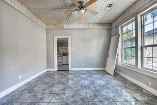 2405 Roosevelt Ave, Fort Worth, TX 76164 - Photo 9
