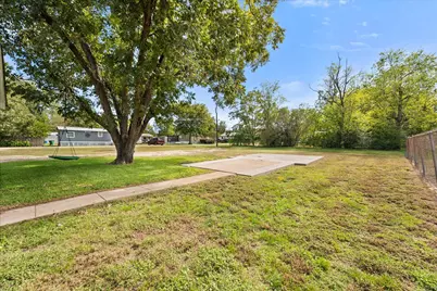 405 Moody Street, Fairfield, TX 75840 - Photo 33