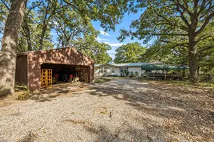 7018 Post Oak Dr, Bonham, TX 75418 - Photo 1