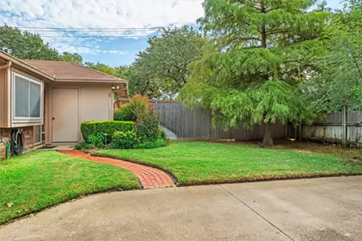 2608 Chestnut Court, Bedford, TX 76022 - Photo 23