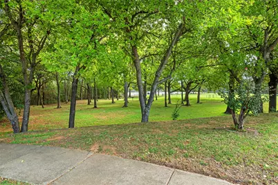 2608 Chestnut Court, Bedford, TX 76022 - Photo 3