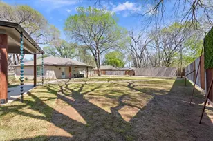 1201 Forrest St, Waco, TX 76704 - Photo 21