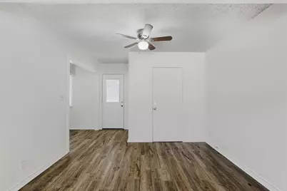 2609 Harvard Street N, Irving, TX 75062 - Photo 9