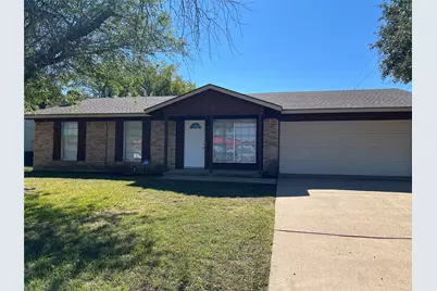 102 Silver Creek Drive, Duncanville, TX 75137 - Photo 1