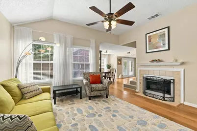 2524 Brooke Trail, Carrollton, TX 75006 - Photo 5