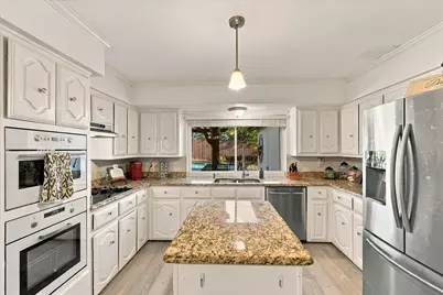 2117 Northmoor Drive, Carrollton, TX 75006 - Photo 11