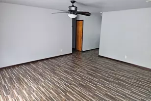 1413 Las Palmas Cir, Beeville, TX 78102 - Photo 5
