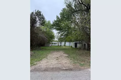 2917 Cedarbrush Street, Granbury, TX 76048 - Photo 3