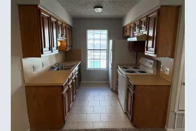 802 N Crockett Street #E, Sherman, TX 75090 - Photo 3