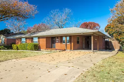 1811 Ferris Avenue, Waxahachie, TX 75165 - Photo 1