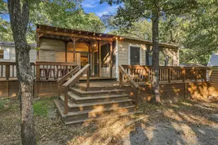 512 Mill Creek Resort Rd, Pottsboro, TX 75076 - Photo 1