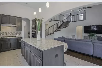 909 Heath Creek Drive, DeSoto, TX 75115 - Photo 9