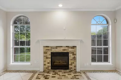 6300 Fox Hunt Drive, Arlington, TX 76001 - Photo 11