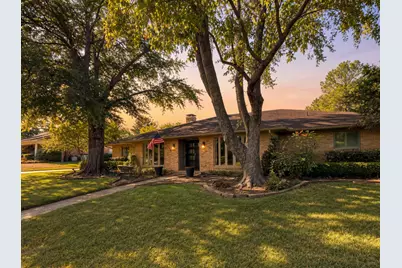 705 Rochelle Boulevard, Irving, TX 75062 - Photo 35