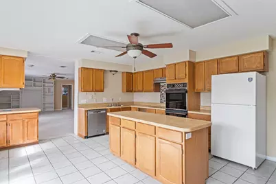 2729 Tanglewood Drive, Commerce, TX 75428 - Photo 9