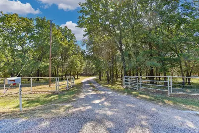 864 County Road 2114, Gainesville, TX 76240 - Photo 3