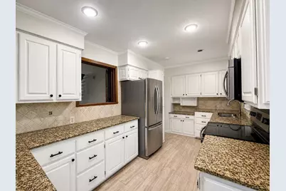 3210 Cortez Court W, Irving, TX 75062 - Photo 19