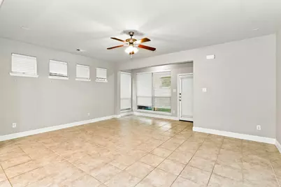 133 Knight Of Realm Boulevard, Lewisville, TX 75056 - Photo 5