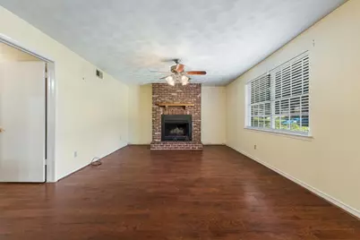 2334 Rockyglen Drive, Dallas, TX 75228 - Photo 5