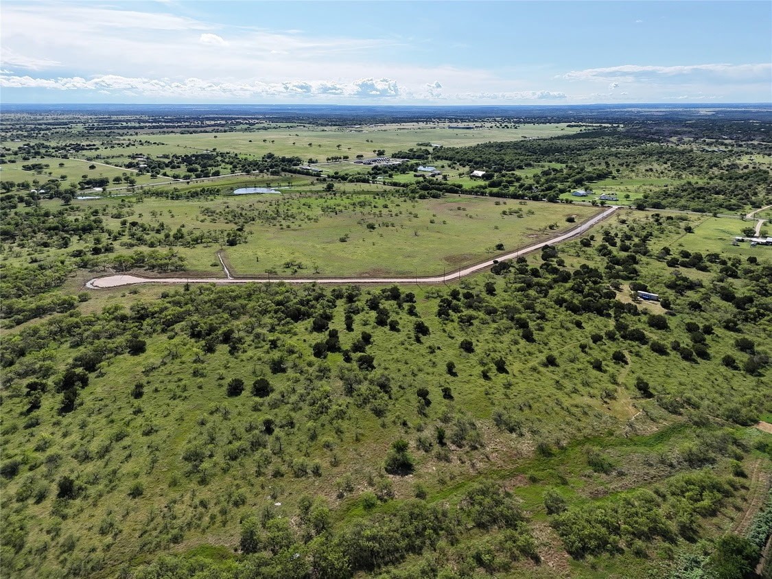 934 Starelight Trail, Blum, TX 76627 - MLS 21417989 - Coldwell Banker