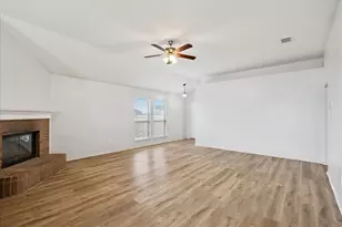 1008 Chestnut Dr, Venus, TX 76084 - Photo 9
