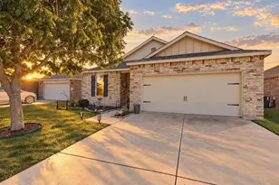 10028 Calcite Dr, Fort Worth, TX 76131 - Photo 1