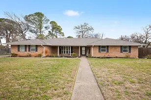 1603 Miller Ct, Pantego, TX 76013 - Photo 1