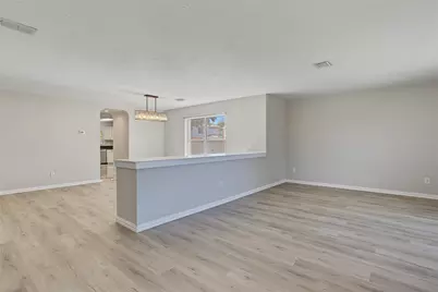 3152 Pine Valley Drive, Grand Prairie, TX 75052 - Photo 7