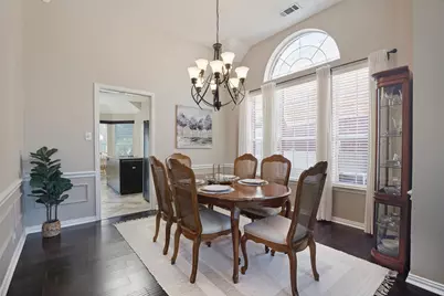 909 Palm Desert Drive, Garland, TX 75044 - Photo 15