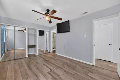 2130 Bowie Drive, Carrollton, TX 75006 - Photo 17