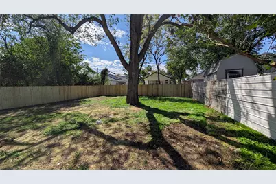 6321 Solona Circle N, Haltom City, TX 76117 - Photo 29