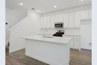 1024 Thomas Place, Carrollton, TX 75006 - Photo 5