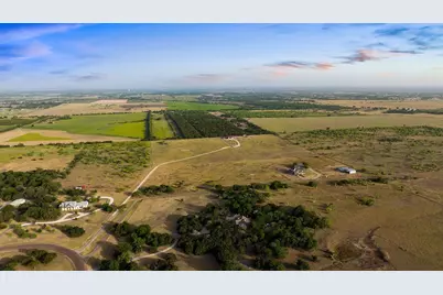 1095 Austin Hines Drive, China Spring, TX 76633 - Photo 37