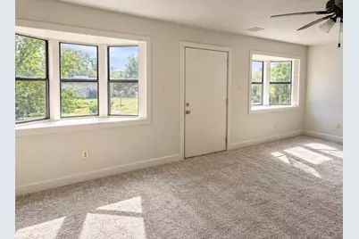 511 SW 3rd Street, Mineral Wells, TX 76067 - Photo 5