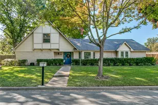 916 Willow Way, Benbrook, TX 76126 - Photo 1
