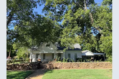 830 Plum Street, Graham, TX 76450 - Photo 1