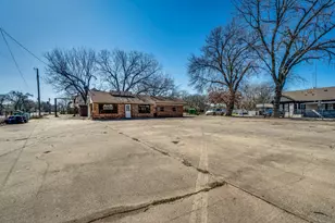 402 W Belt Line Rd, Cedar Hill, TX 75104 - Photo 1