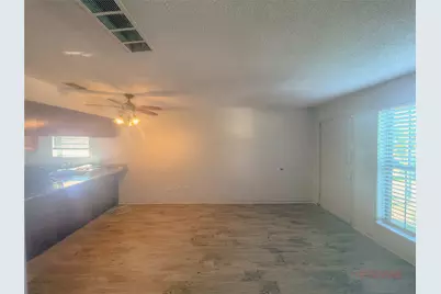 1911 Sutter Street, Fort Worth, TX 76107 - Photo 9