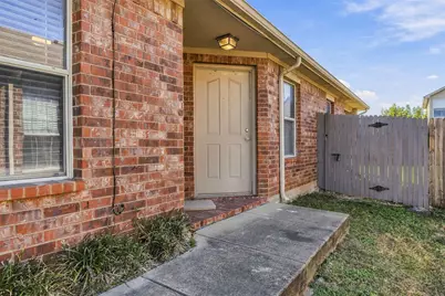 2140 Ingrid Lane, Fort Worth, TX 76131 - Photo 3